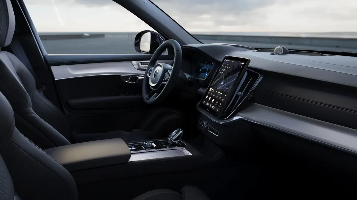 2.0 T8 Plug-in hybrid AWD Ultra Bright Exec. Ed. | Aluminium interieur afwerking | Bowers & Wilkins audiosysteem | Elektrisch glazen panorama-dak | Lichtmetalen velgen 7-spaaks 22" | Luchtve
