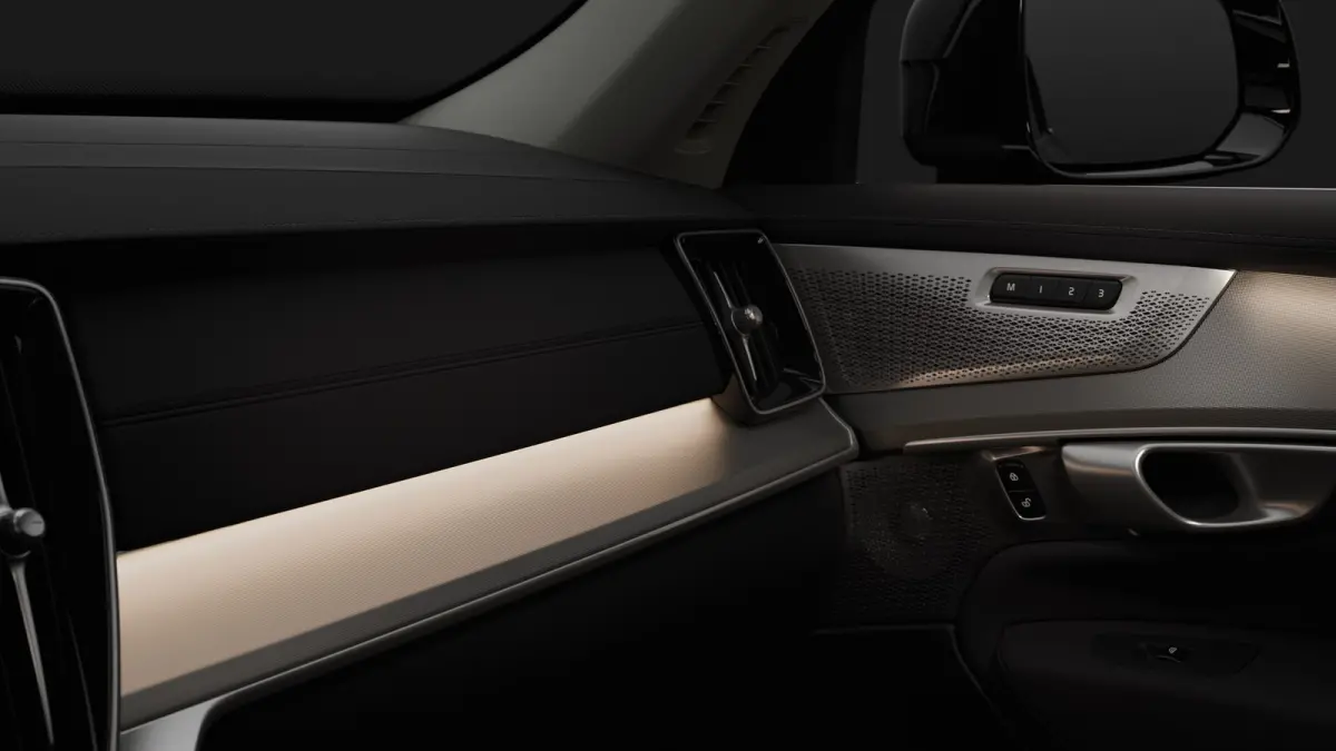 2.0 T8 Plug-in hybrid AWD Ultra Bright Exec. Ed. | Aluminium interieur afwerking | Bowers & Wilkins audiosysteem | Elektrisch glazen panorama-dak | Lichtmetalen velgen 7-spaaks 22" | Luchtve