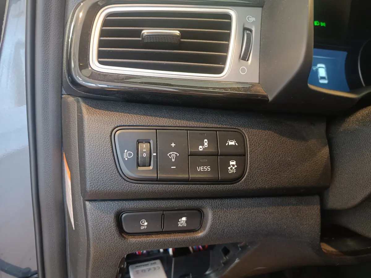 ExecutiveLine 64 kWh | 100% SoH | Achteruitrijcamera | Cruise control adaptief met Stop&Go en stuurhulp | Elektrisch verstelb. bestuurdersstoel met geheugen