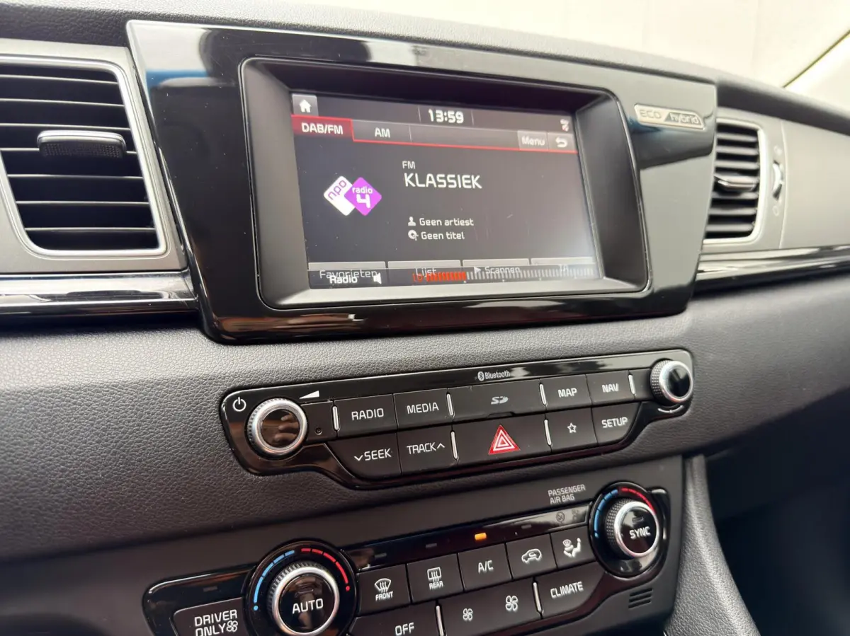 1.6 GDi Hybrid ExecutiveLine 1e eig|Carplay|Trekhaak|Dealer OH|NL Auto|Camera
