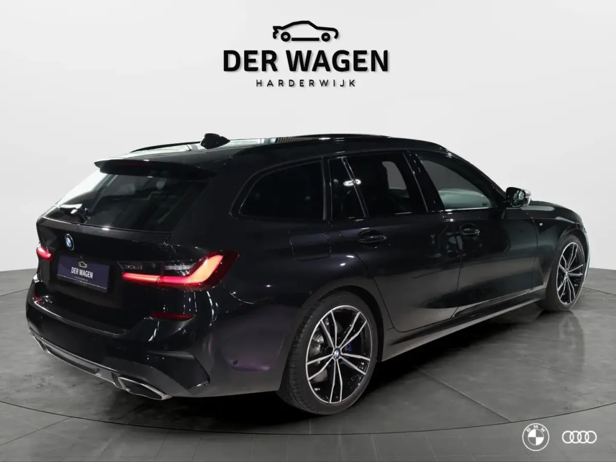 M340i xDrive M SPORT / PANODAK / ACC / MEMORY / HEADUP / 19"