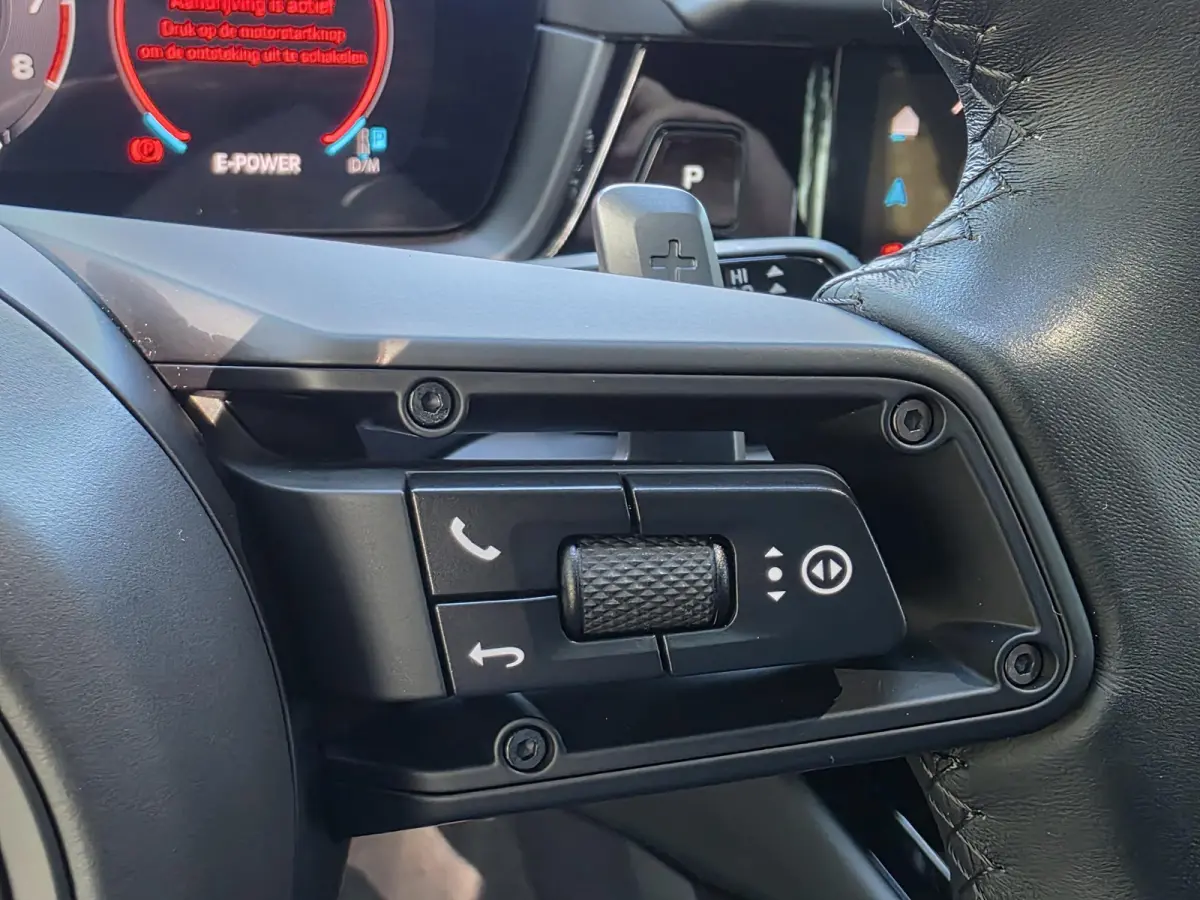 3.0 E-Hybrid | Sport Design pakket | Wegkl. Trekhaak | Luchtvering | Panoramadak | Leder | LED | Sfeerverlichting | Climate Control | 21 inch