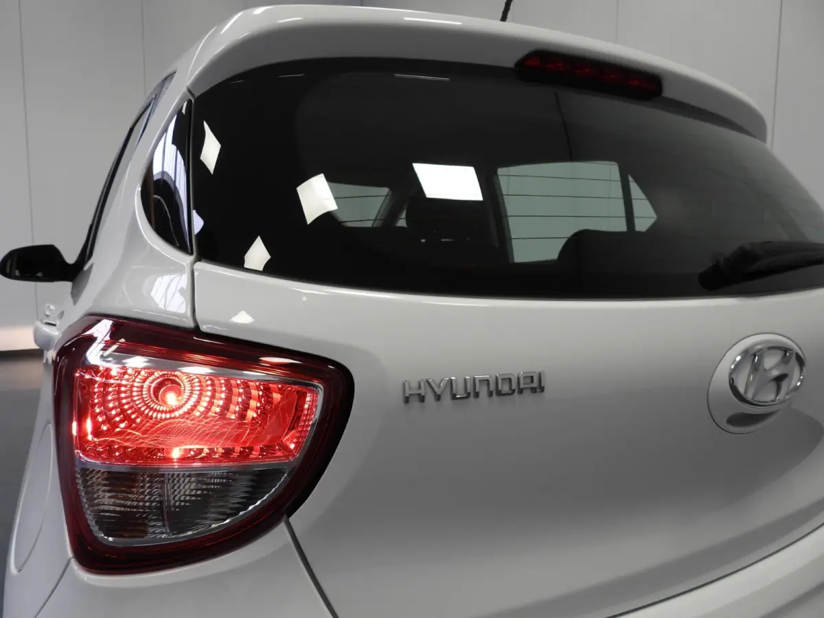 1.0i Comfort Smart Pack NAVI/AIRCO/CRUISE/PDC!