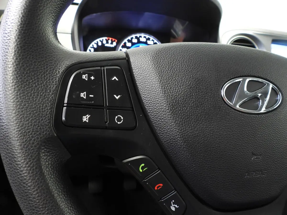 1.0i Comfort Smart Pack NAVI/AIRCO/CRUISE/PDC!