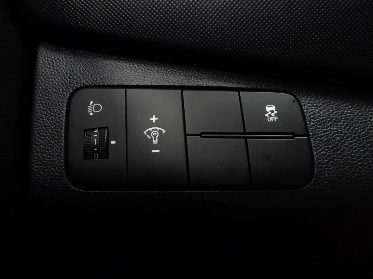 1.0i Comfort Smart Pack NAVI/AIRCO/CRUISE/PDC!