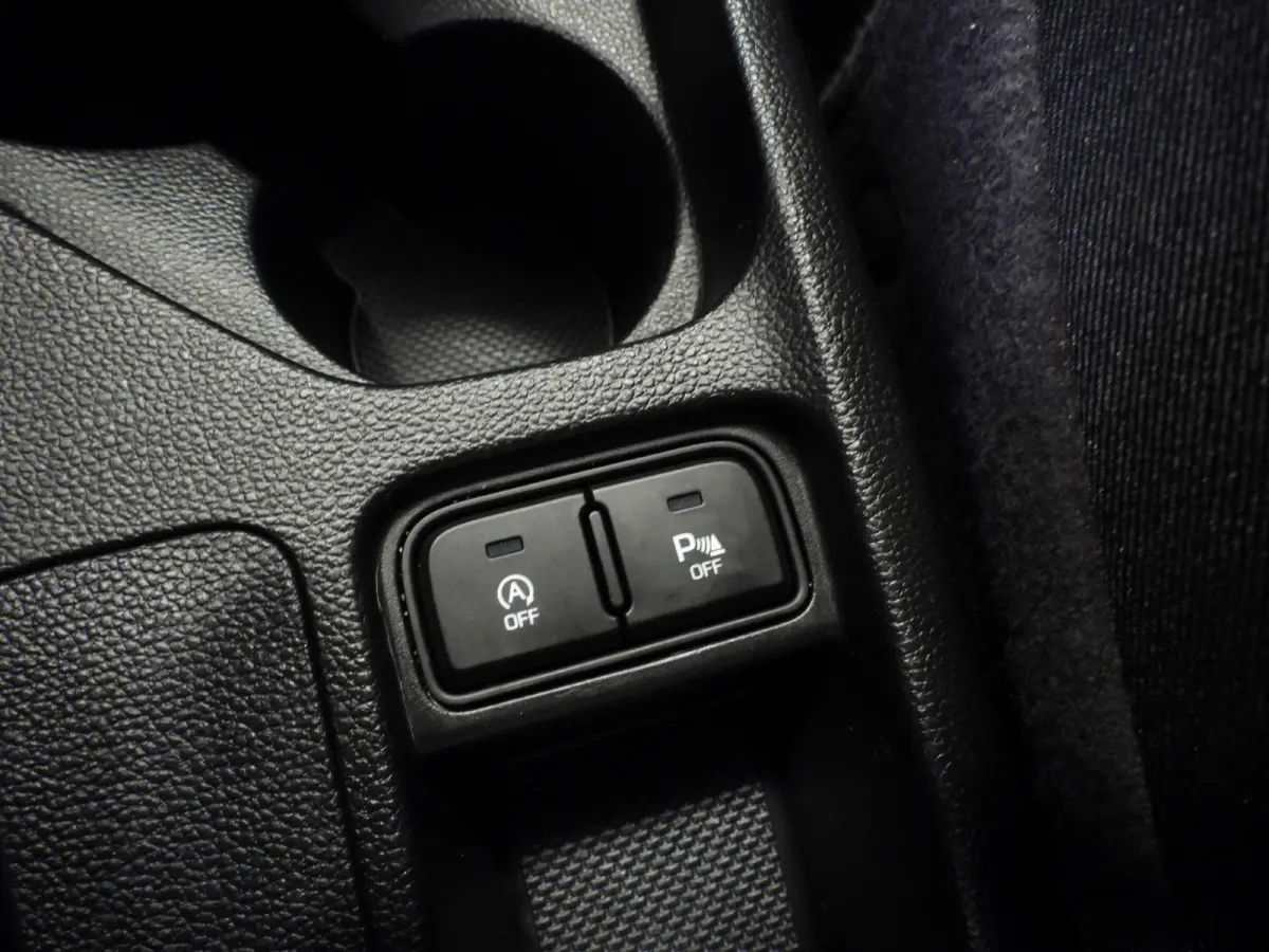 1.0i Comfort Smart Pack NAVI/AIRCO/CRUISE/PDC!