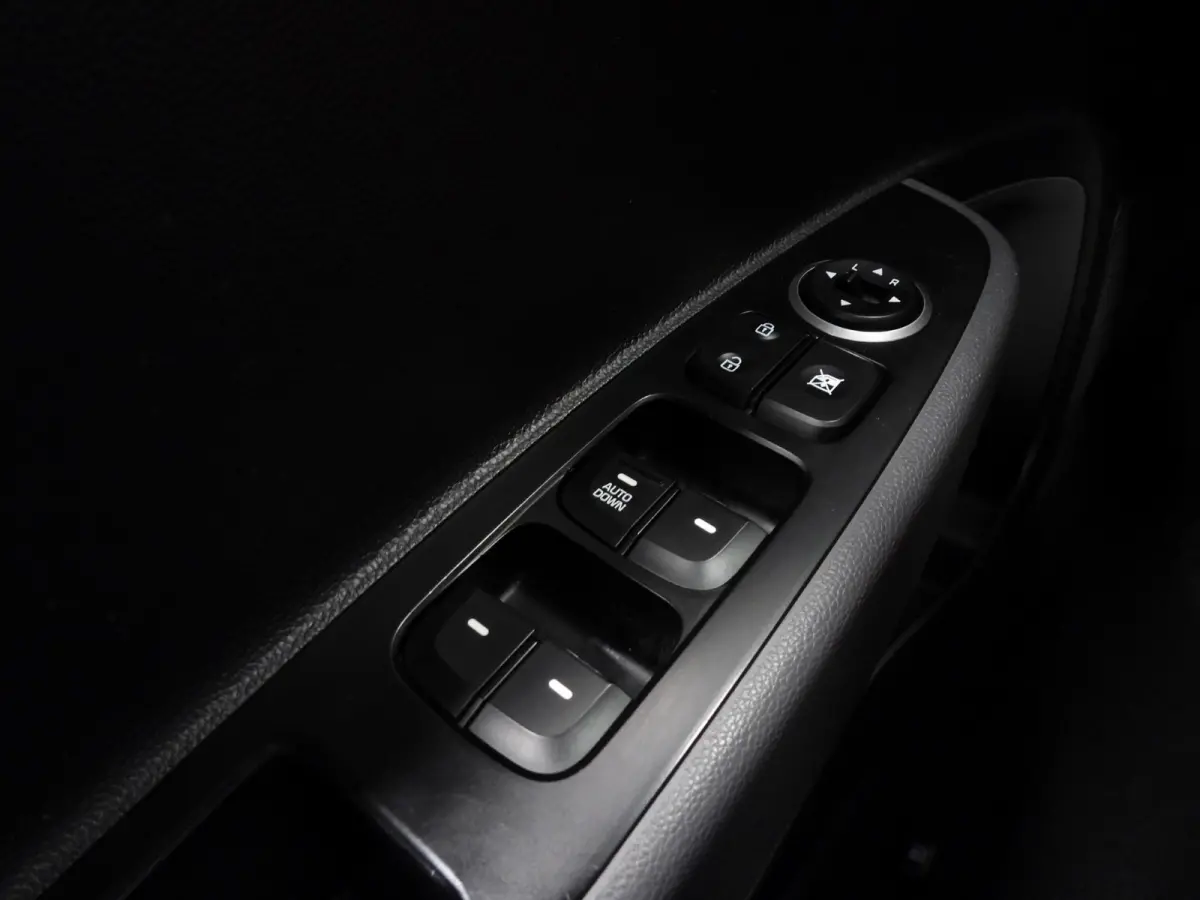 1.0i Comfort Smart Pack NAVI/AIRCO/CRUISE/PDC!
