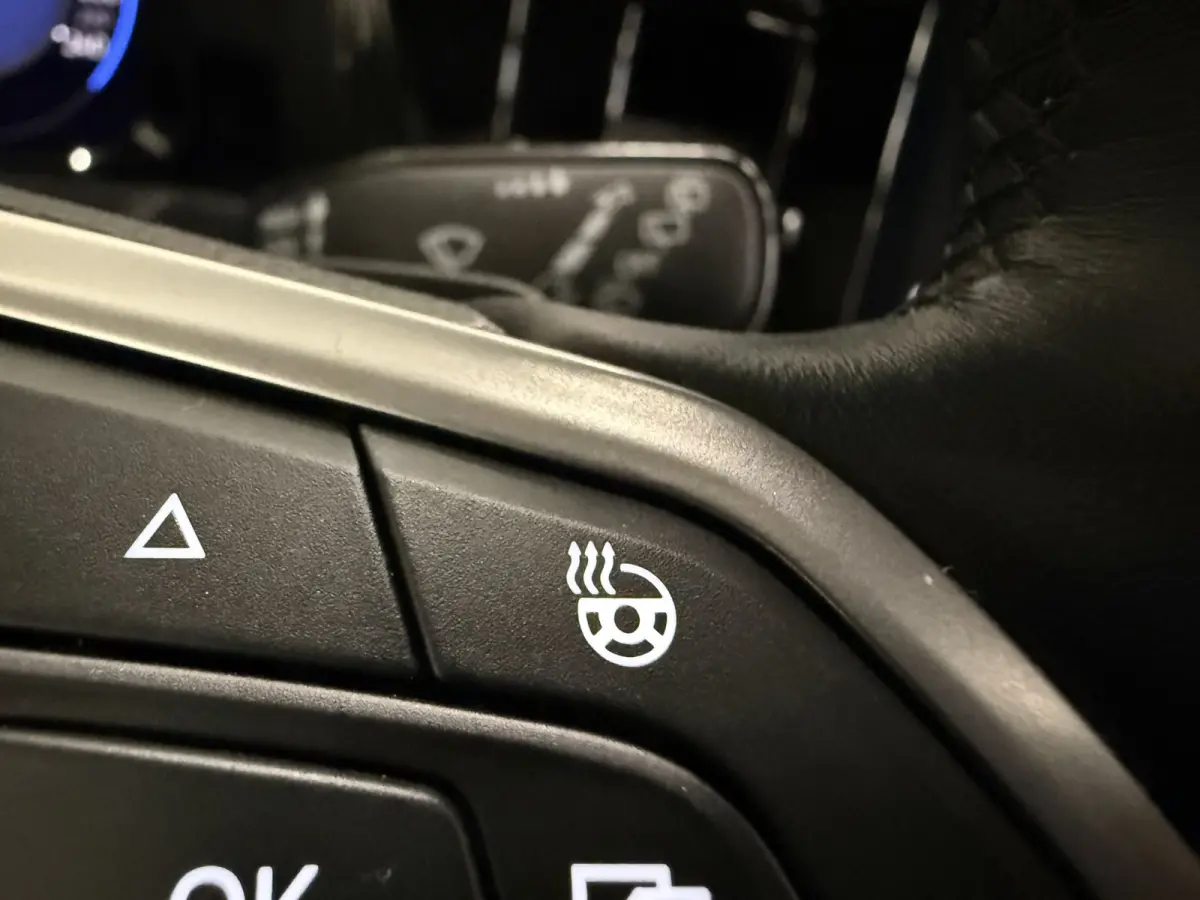 1.4 eHybrid Energetic PANO/TREKHAAK/MASSAGE/LEER/SOH 95%/HEAD-UP/IQ-LIGHT/ELECTR.SCHUIFDEUREN/ACC/360CAMERA/SFEER/STANDKACHEL/TWO-TONE/UNIEK SLECHTS 37.000KM, NET OH BEURT GEHAD BIJ VW DEALE
