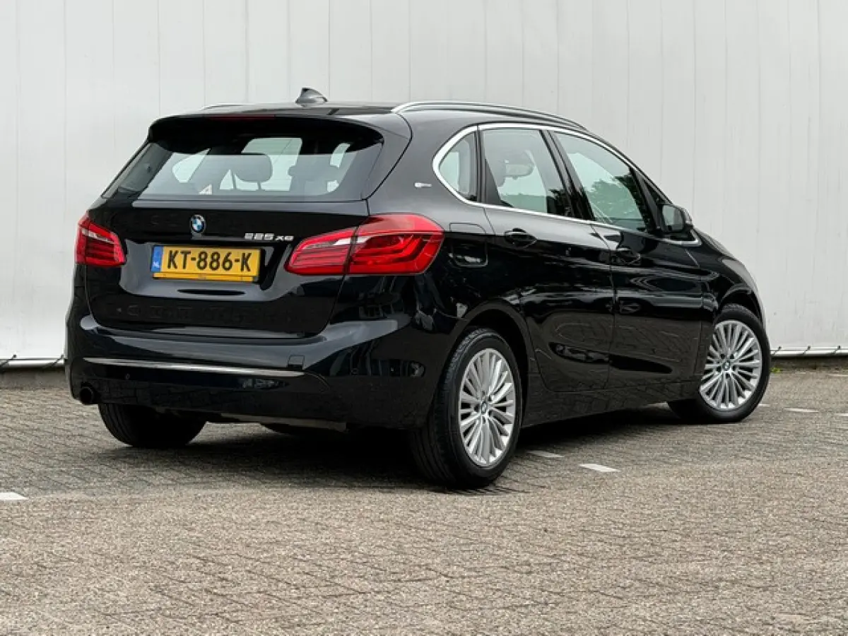 225xe Centennial High Executive met Leer, Elektische Achterklep, Climate Controle