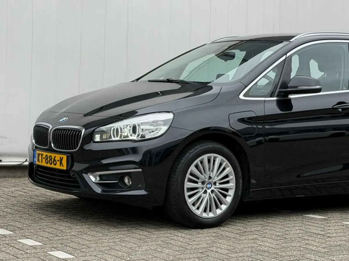 225xe Centennial High Executive met Leer, Elektische Achterklep, Climate Controle