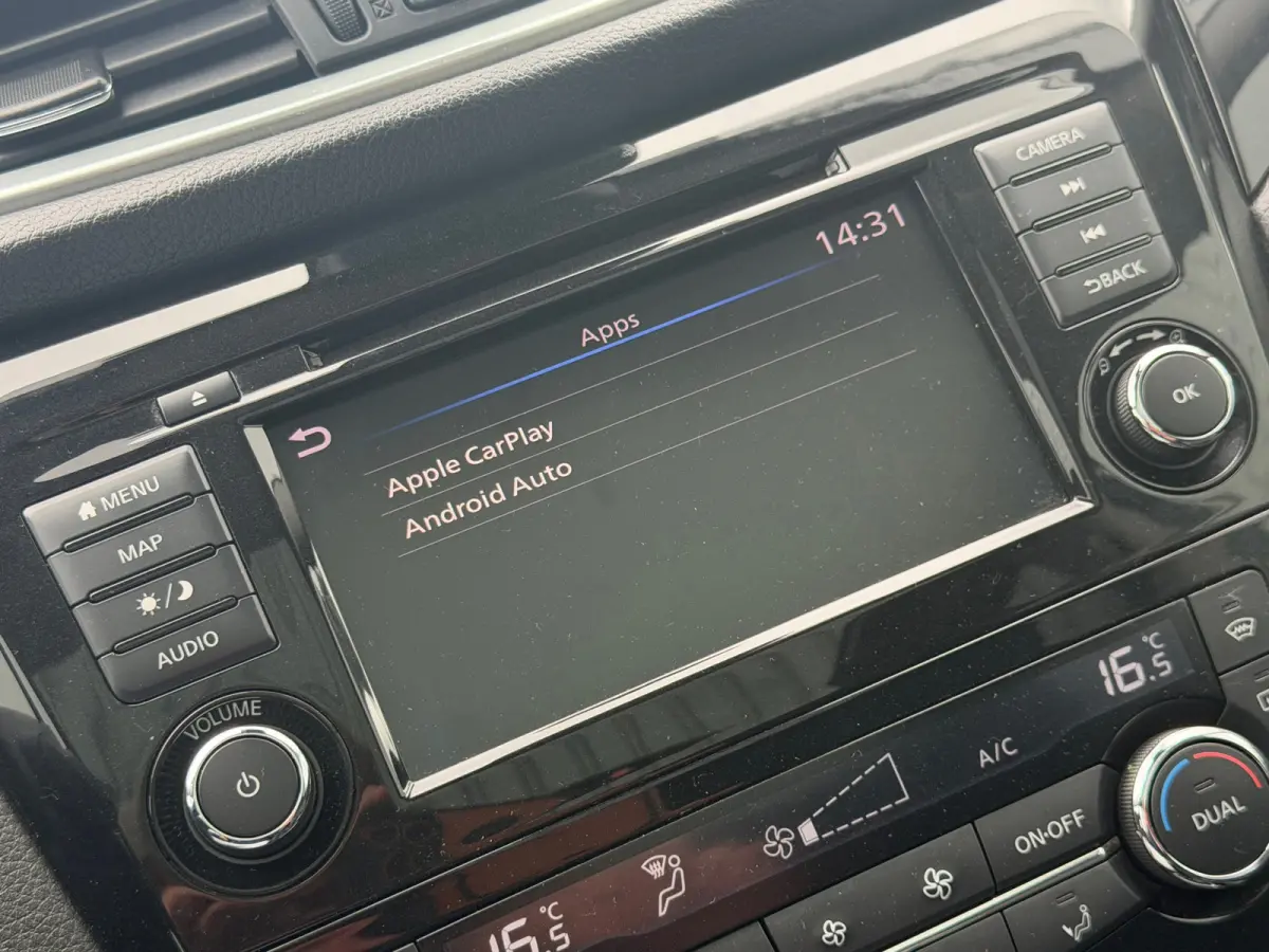 1.3 DIG-T N-Connecta 160pk Automaat - Pearl White metallic - Panorama/Camera/Carplay