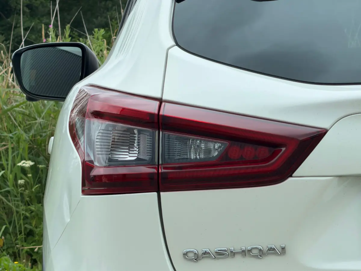 1.3 DIG-T N-Connecta 160pk Automaat - Pearl White metallic - Panorama/Camera/Carplay