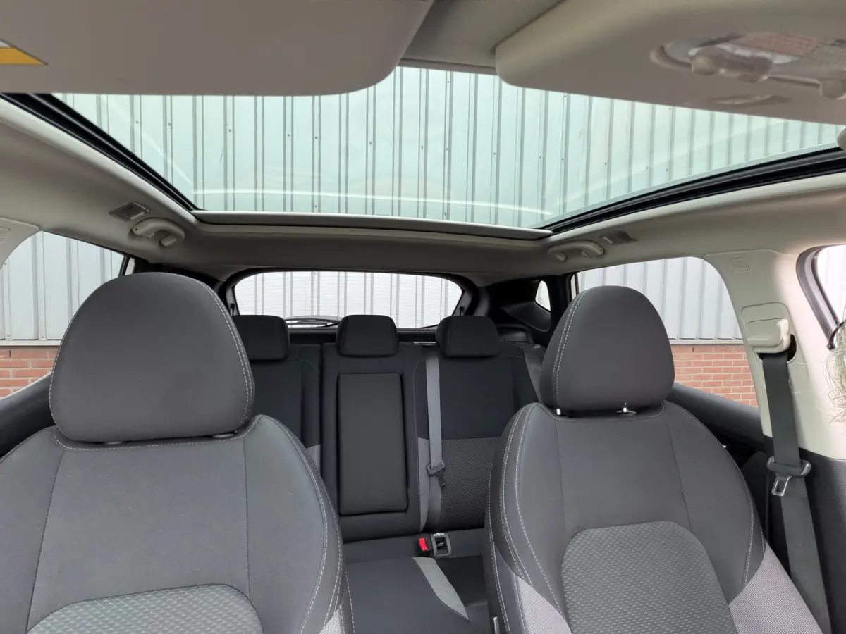 1.3 DIG-T N-Connecta 160pk Automaat - Pearl White metallic - Panorama/Camera/Carplay