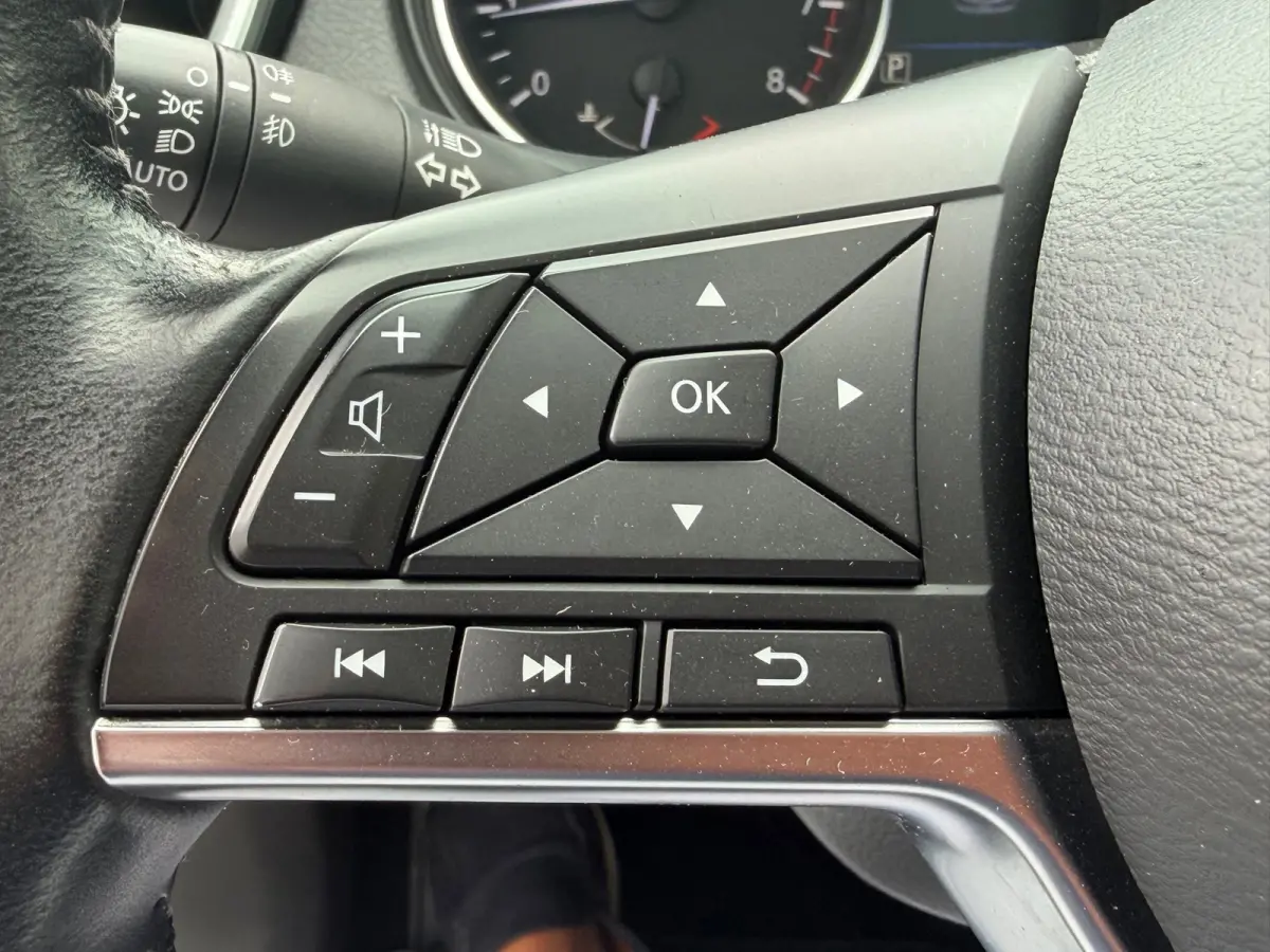 1.3 DIG-T N-Connecta 160pk Automaat - Pearl White metallic - Panorama/Camera/Carplay