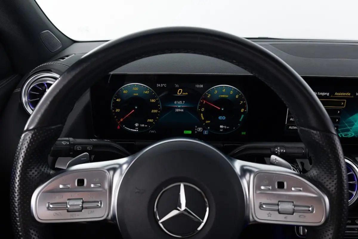 250 e Premium Plus AMG | PANORAMADAK | LEDER | PHEV