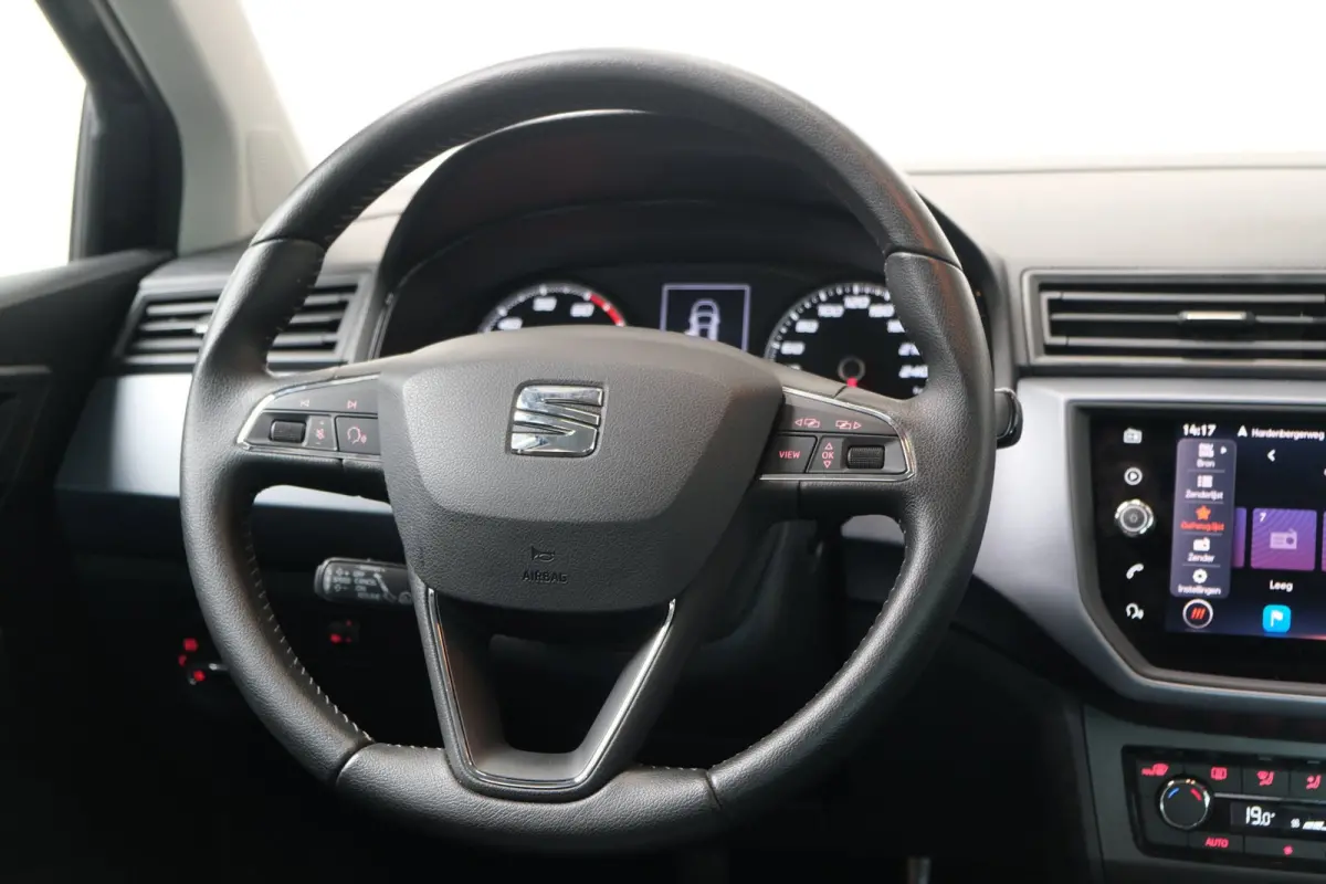 1.0 TSI Style Business Intense - N.A.P. Airco, Cruise, Navi, PDC, Carplay, Trekhaak.