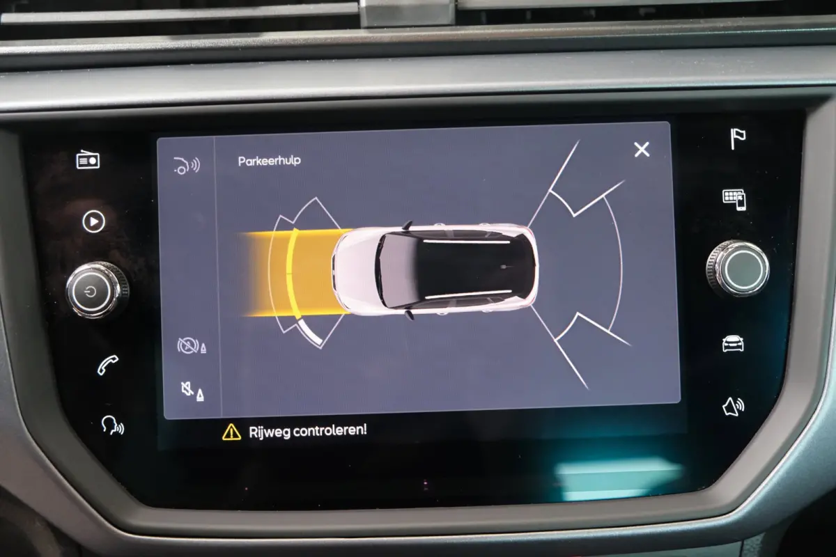 1.0 TSI Style Business Intense - N.A.P. Airco, Cruise, Navi, PDC, Carplay, Trekhaak.