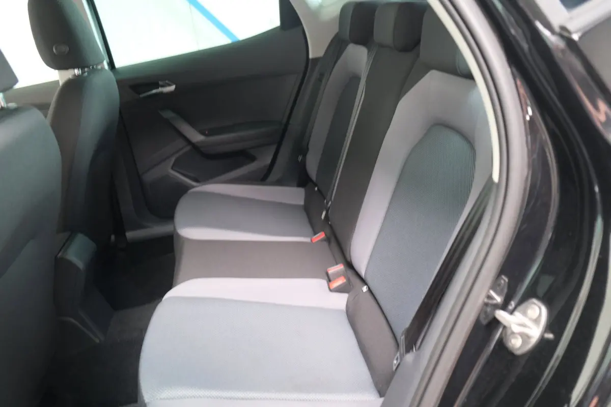 1.0 TSI Style Business Intense - N.A.P. Airco, Cruise, Navi, PDC, Carplay, Trekhaak.