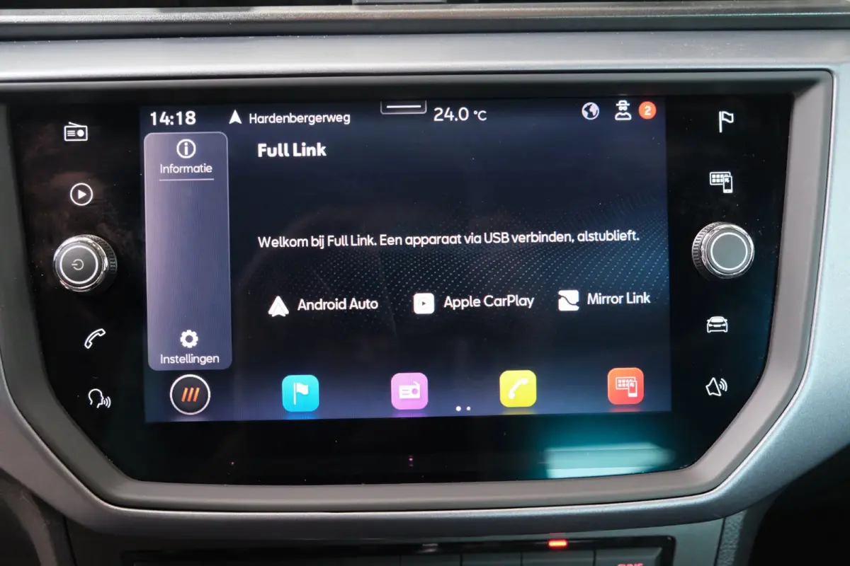 1.0 TSI Style Business Intense - N.A.P. Airco, Cruise, Navi, PDC, Carplay, Trekhaak.