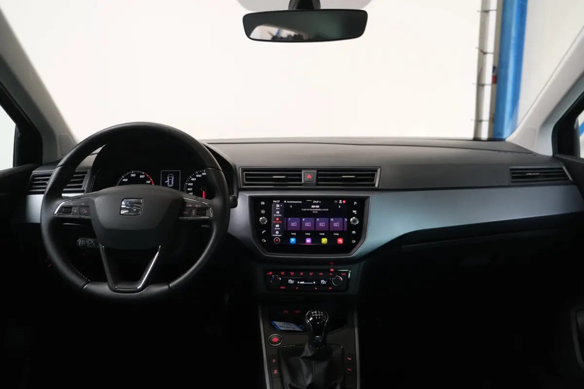 1.0 TSI Style Business Intense - N.A.P. Airco, Cruise, Navi, PDC, Carplay, Trekhaak.