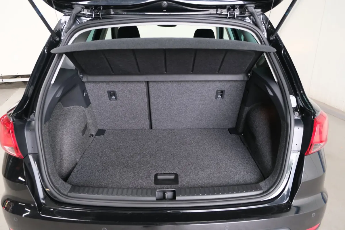 1.0 TSI Style Business Intense - N.A.P. Airco, Cruise, Navi, PDC, Carplay, Trekhaak.