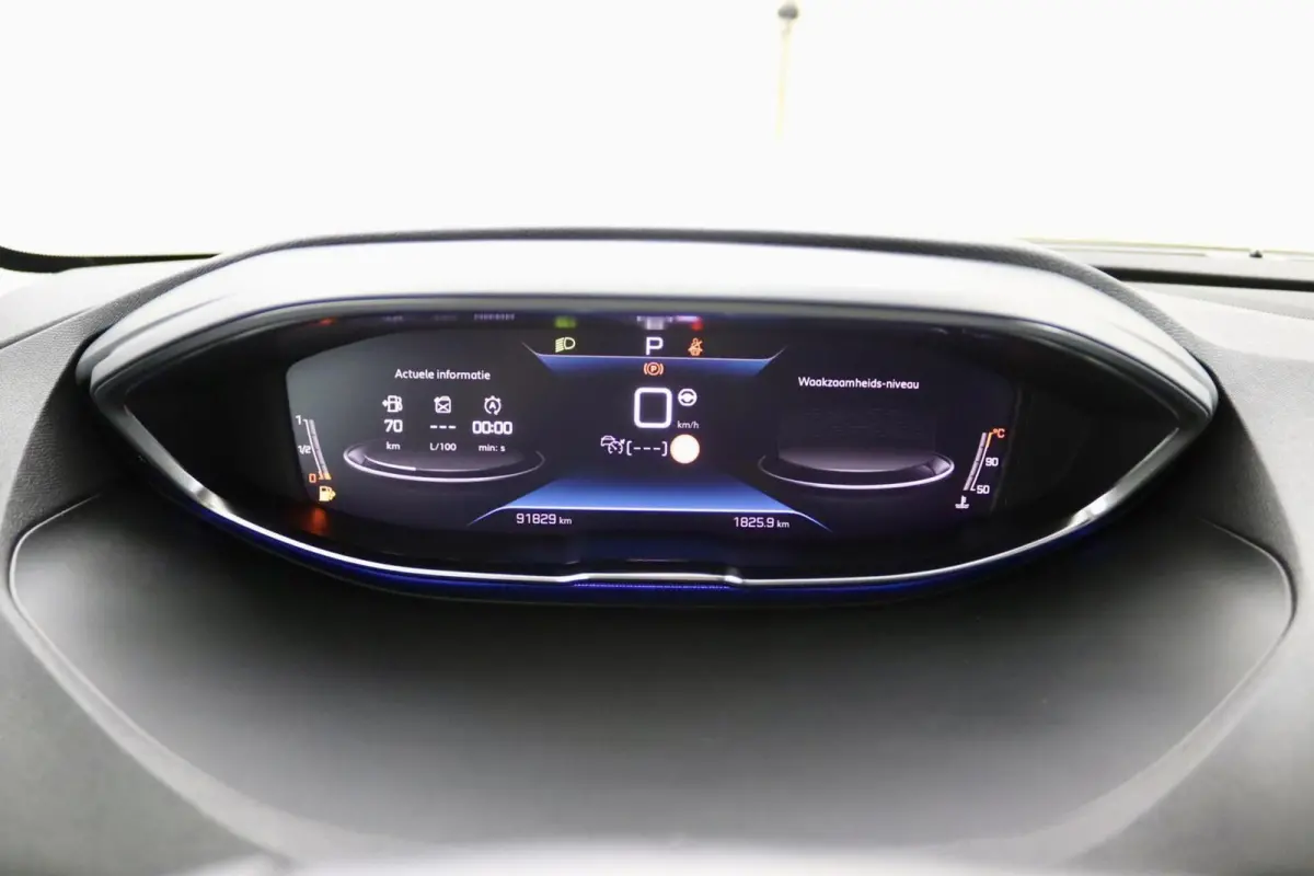 1.2 PureTech Allure Business zwart automaat