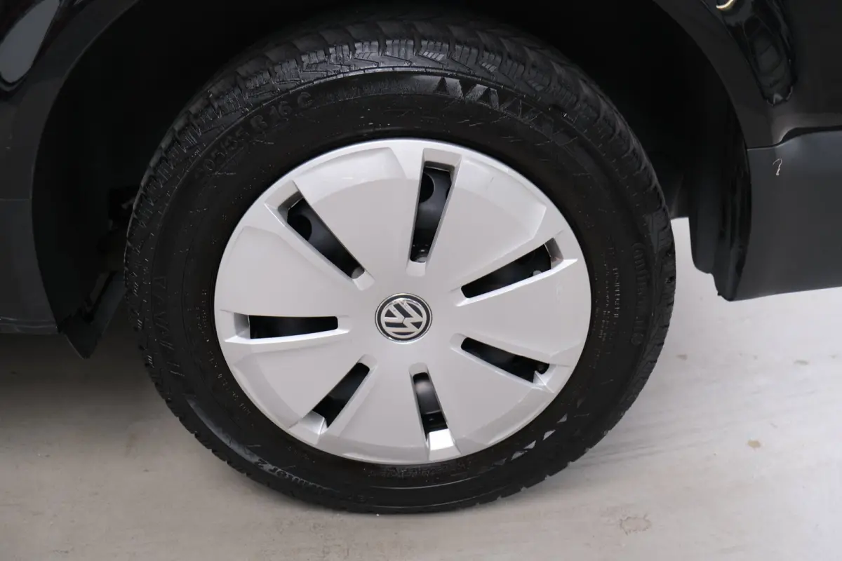 2.0 TDI 150PK L2H1 28 Comfortline Automaat - Airco, Cruise, Navi, PDC, Camera, Carplay, Trekhaak.