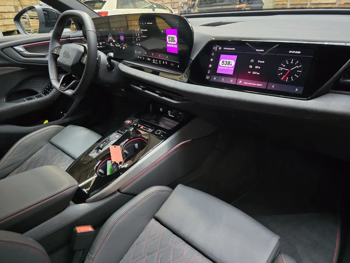 Avant 2.0 quattro S edition Competition B&O Pano Bijrijders display Trekhaak 19"LM