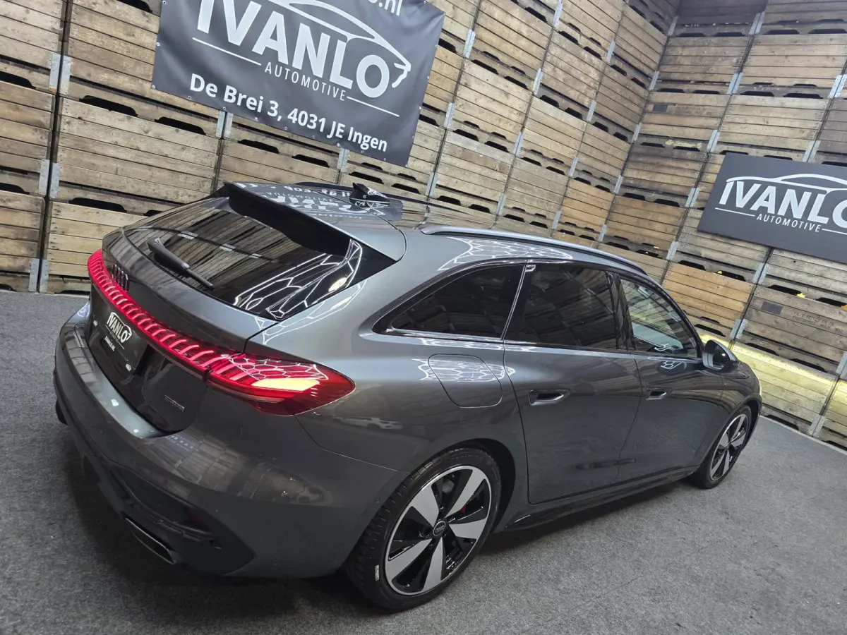 Avant 2.0 quattro S edition Competition B&O Pano Bijrijders display Trekhaak 19"LM
