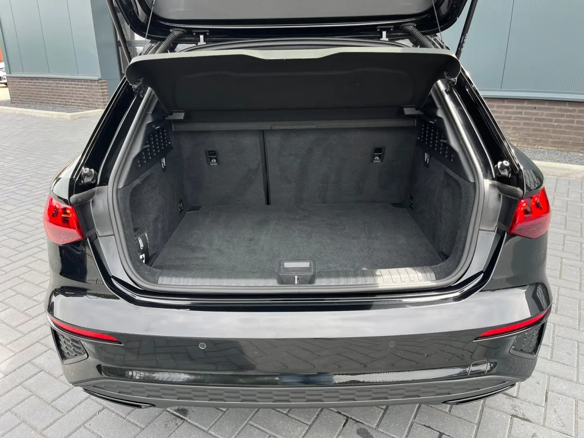 30 TFSI S edition NL.Auto/RS Zetels/S-Line/Carbon/Adaptive-Cruise/Climatronic/Carplay/18Inch/1Ste Eigenaar