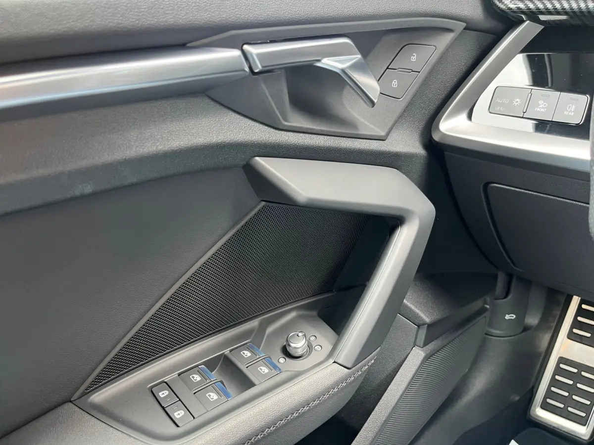 30 TFSI S edition NL.Auto/RS Zetels/S-Line/Carbon/Adaptive-Cruise/Climatronic/Carplay/18Inch/1Ste Eigenaar