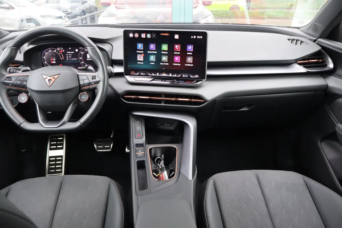 1.5 TSI e-Hybrid 272pk VZ Performance | "Immersive by Sennheiser" premium sound system package | Adaptief demping systeem | Alcantara bekleding