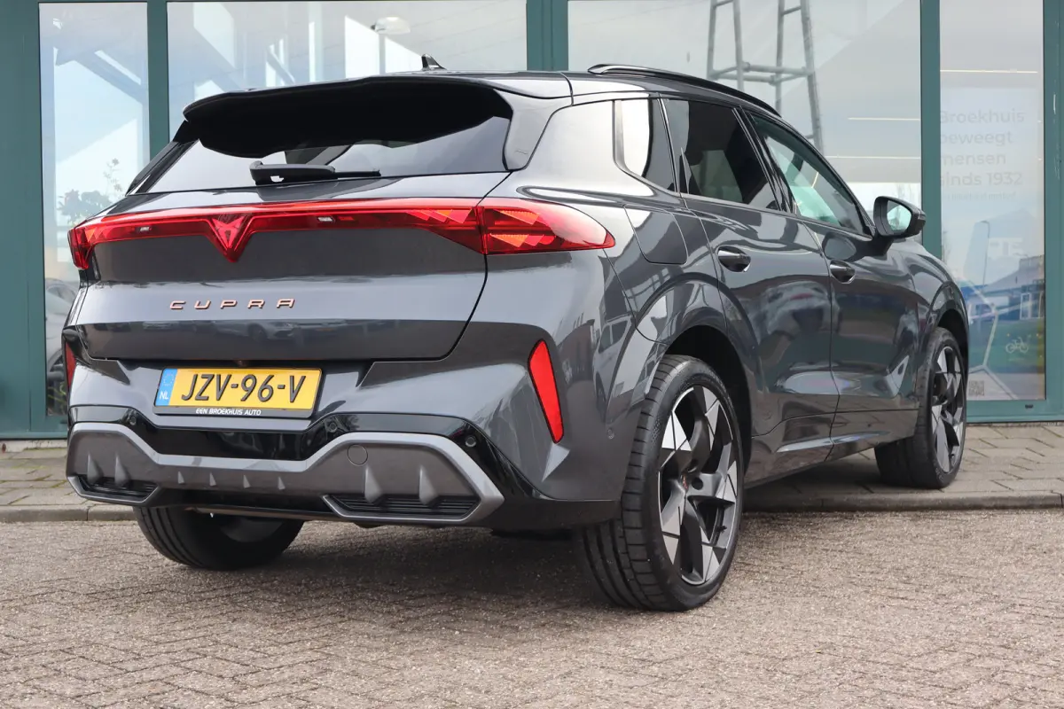 1.5 TSI e-Hybrid 272pk VZ Performance | "Immersive by Sennheiser" premium sound system package | Adaptief demping systeem | Alcantara bekleding