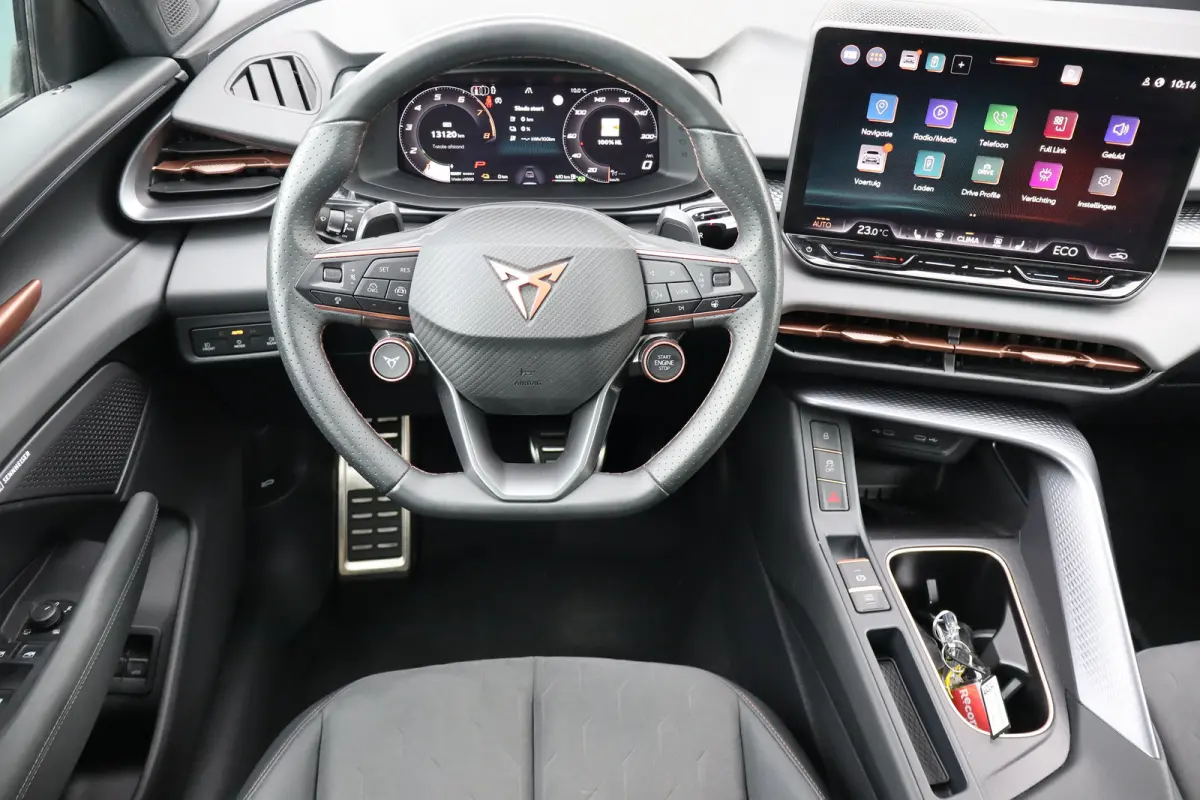 1.5 TSI e-Hybrid 272pk VZ Performance | "Immersive by Sennheiser" premium sound system package | Adaptief demping systeem | Alcantara bekleding