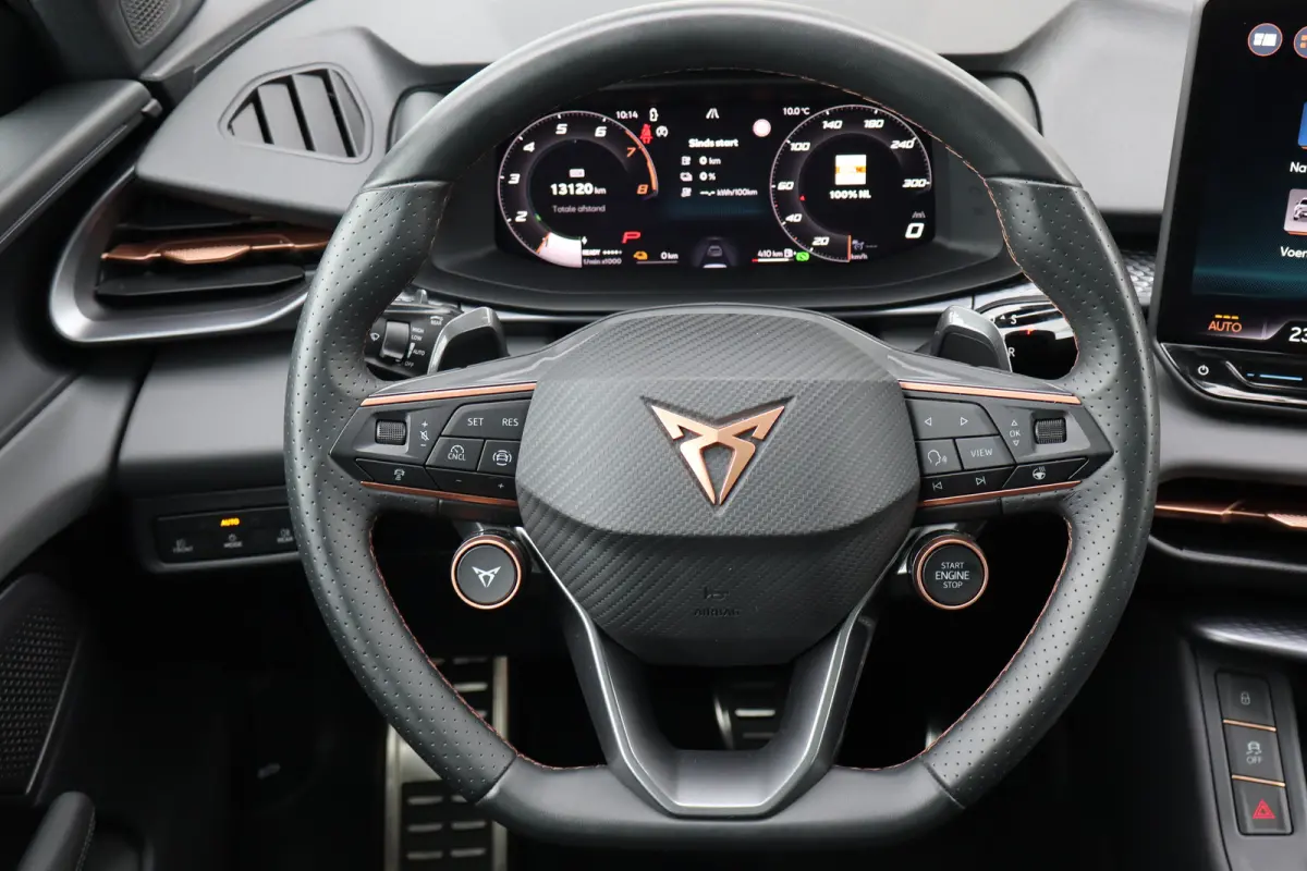 1.5 TSI e-Hybrid 272pk VZ Performance | "Immersive by Sennheiser" premium sound system package | Adaptief demping systeem | Alcantara bekleding