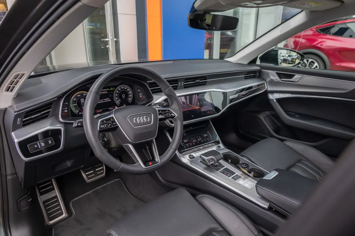 55 TFSI e quattro Pro Line S Competition | Pano | Leder | 21'' | B&O o | Cruise adaptief | Stoel ventilatie+verwarming | 360 camera | 2x Memory | Matrix LED | Dodehoek detectie | Audio insta