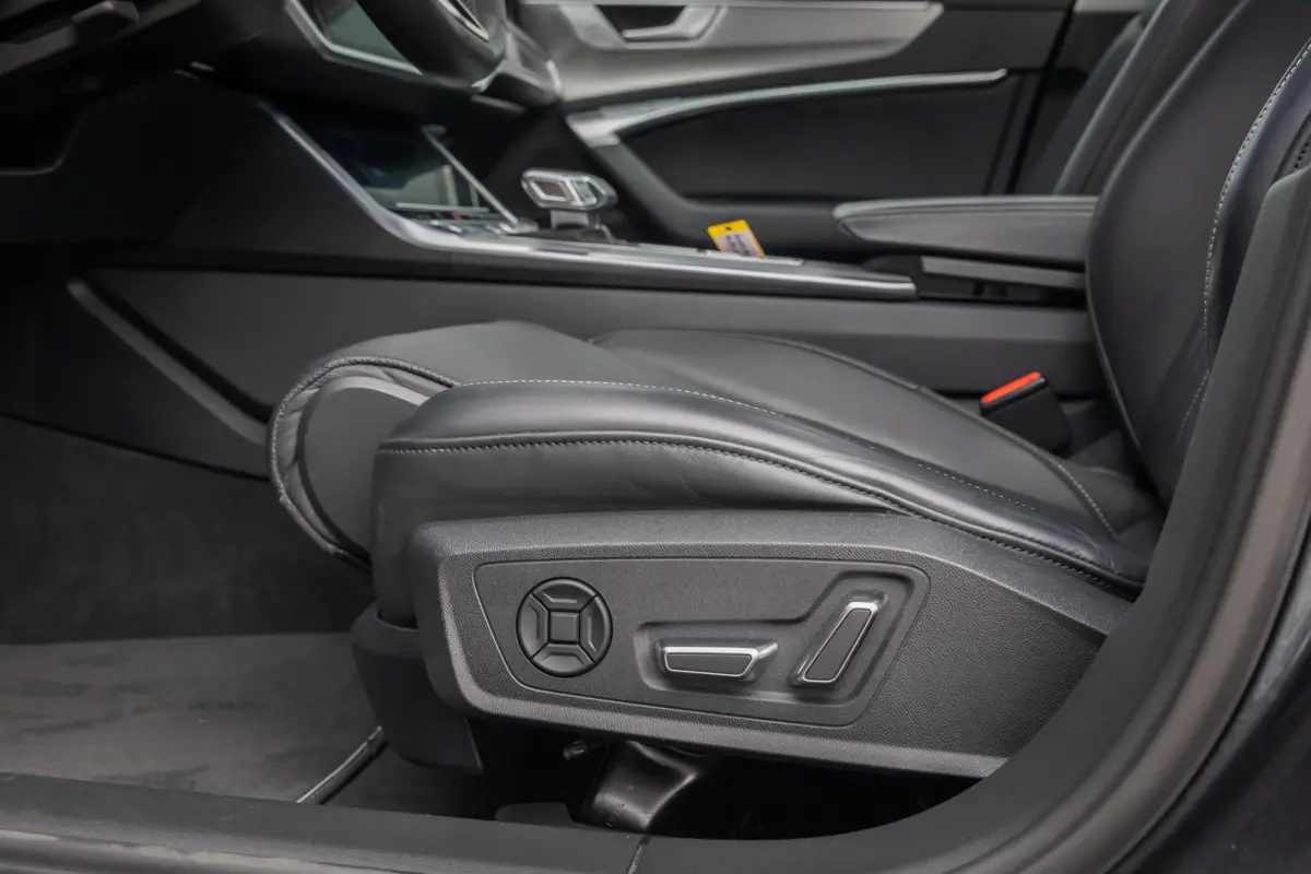 55 TFSI e quattro Pro Line S Competition | Pano | Leder | 21'' | B&O o | Cruise adaptief | Stoel ventilatie+verwarming | 360 camera | 2x Memory | Matrix LED | Dodehoek detectie | Audio insta