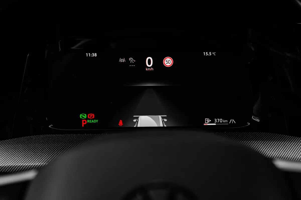 1.5 eTSI R-Line Edition 7-DSG/AUTO | Achteruitrijcamera | Airco (automatisch) | Apple Carplay/Android Auto|telefoonintegratie premium