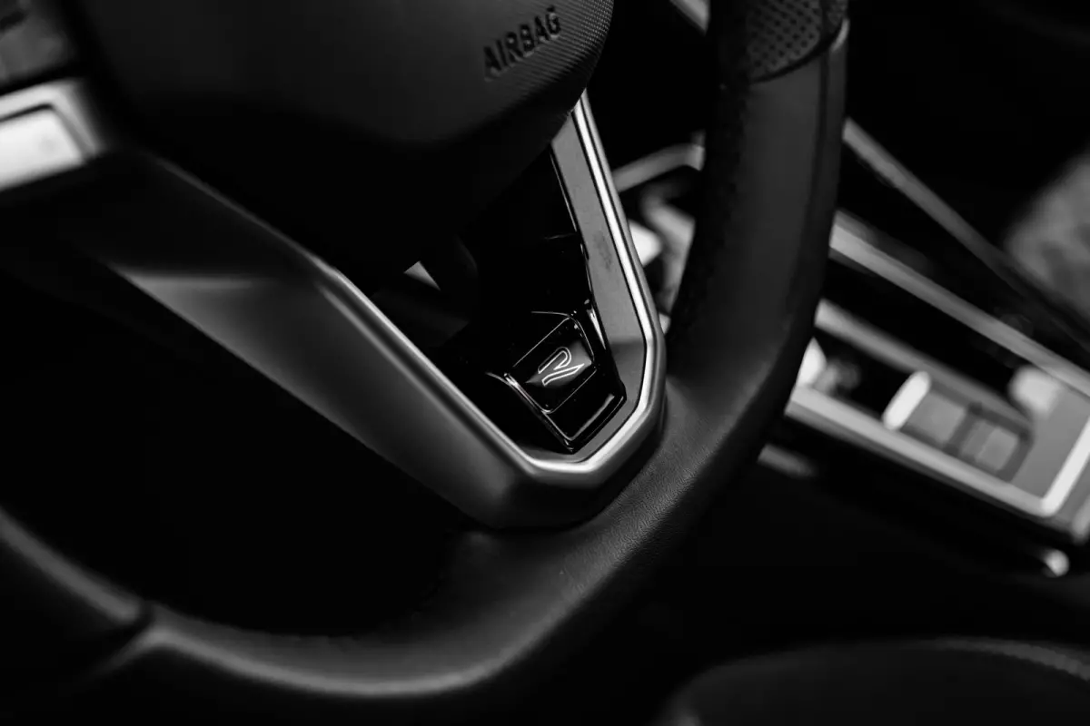 1.5 eTSI R-Line Edition 7-DSG/AUTO | Achteruitrijcamera | Airco (automatisch) | Apple Carplay/Android Auto|telefoonintegratie premium