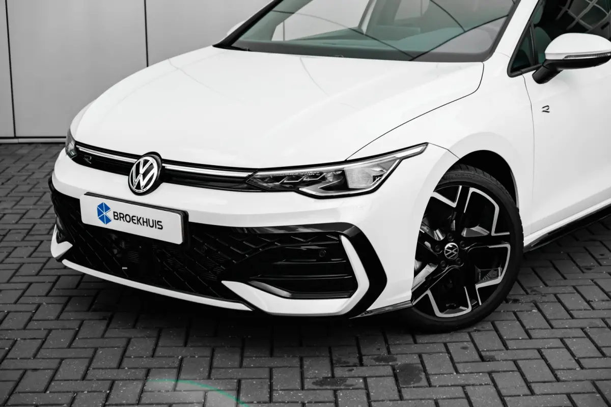 1.5 eTSI R-Line Edition 7-DSG/AUTO | Achteruitrijcamera | Airco (automatisch) | Apple Carplay/Android Auto|telefoonintegratie premium