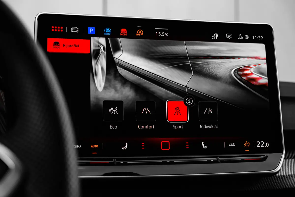 1.5 eTSI R-Line Edition 7-DSG/AUTO | Achteruitrijcamera | Airco (automatisch) | Apple Carplay/Android Auto|telefoonintegratie premium