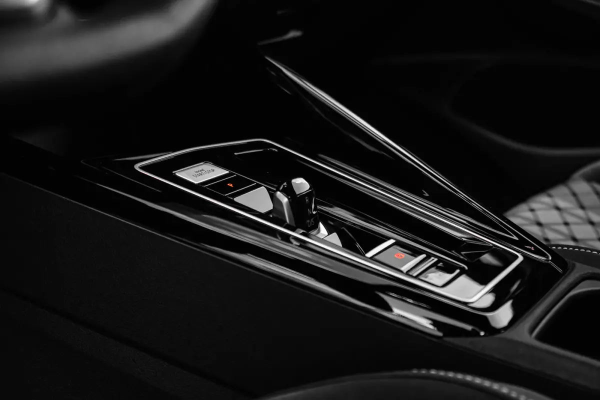 1.5 eTSI R-Line Edition 7-DSG/AUTO | Achteruitrijcamera | Airco (automatisch) | Apple Carplay/Android Auto|telefoonintegratie premium