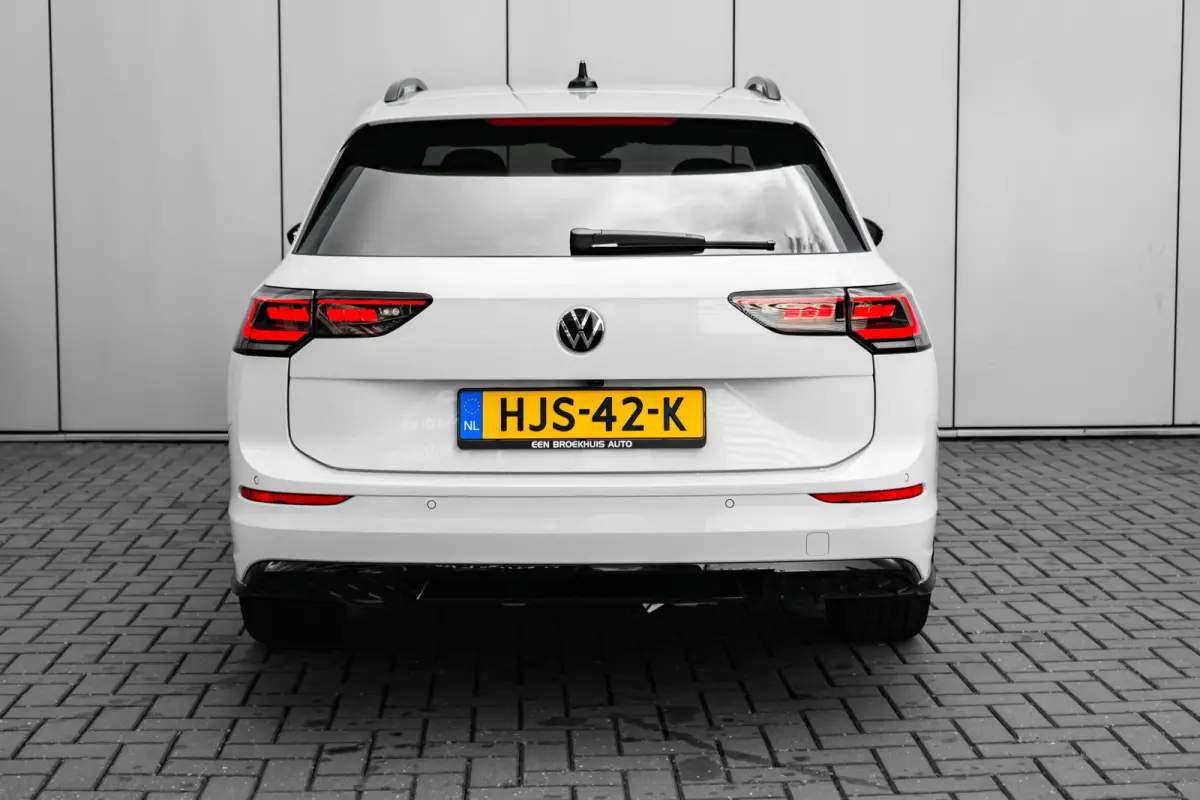 1.5 eTSI R-Line Edition 7-DSG/AUTO | Achteruitrijcamera | Airco (automatisch) | Apple Carplay/Android Auto|telefoonintegratie premium