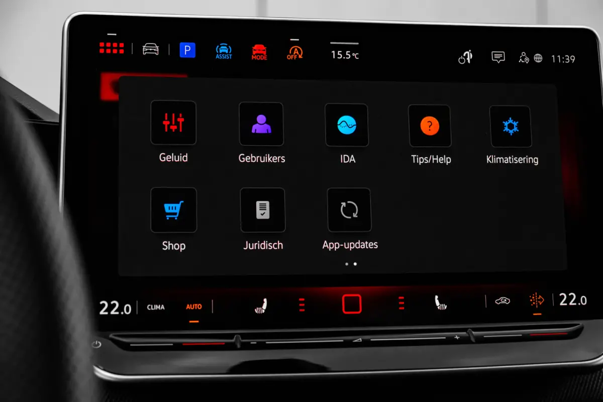 1.5 eTSI R-Line Edition 7-DSG/AUTO | Achteruitrijcamera | Airco (automatisch) | Apple Carplay/Android Auto|telefoonintegratie premium