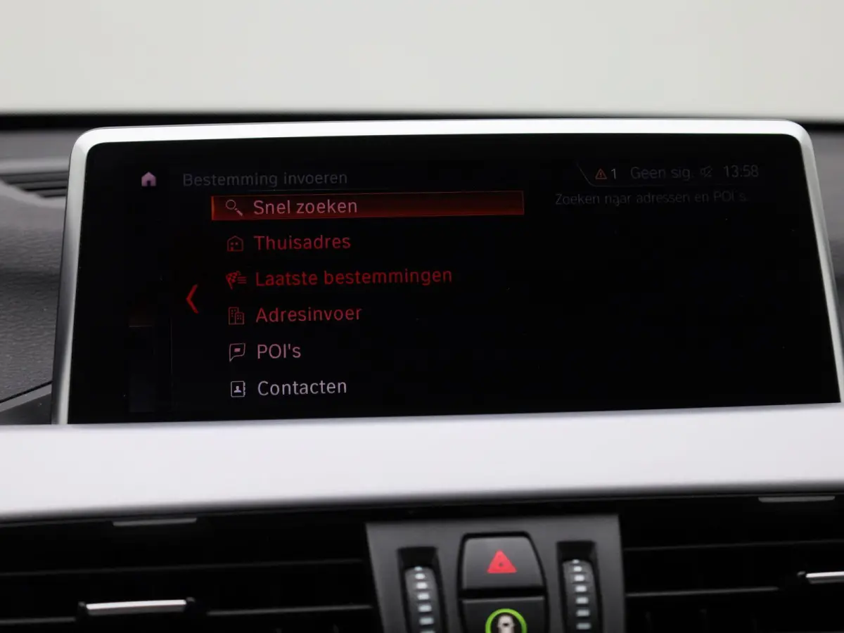 sDrive 18i | Airco | Navigatie | Parkeersensoren |