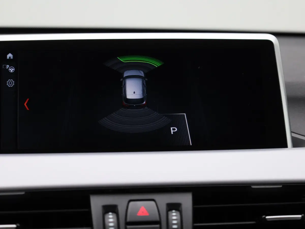 sDrive 18i | Airco | Navigatie | Parkeersensoren |