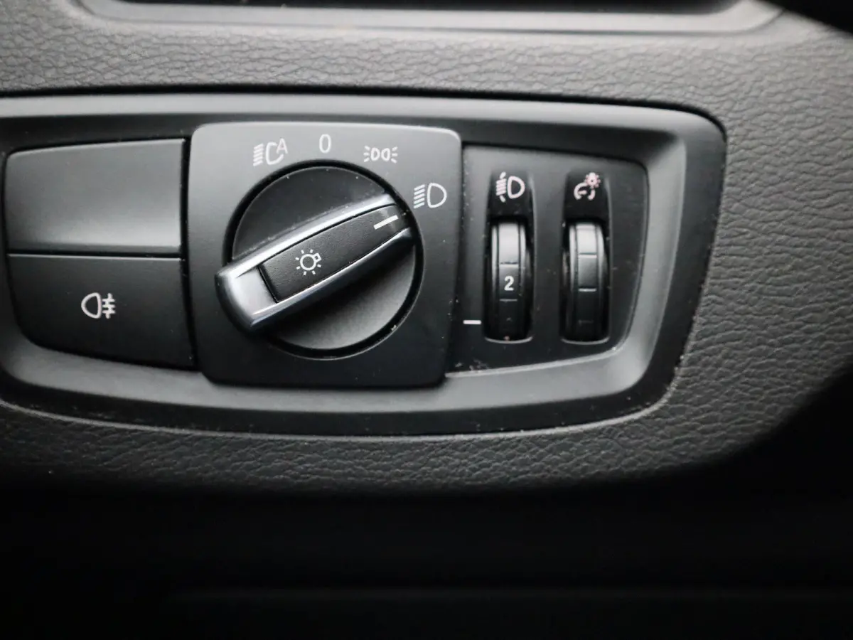 sDrive 18i | Airco | Navigatie | Parkeersensoren |