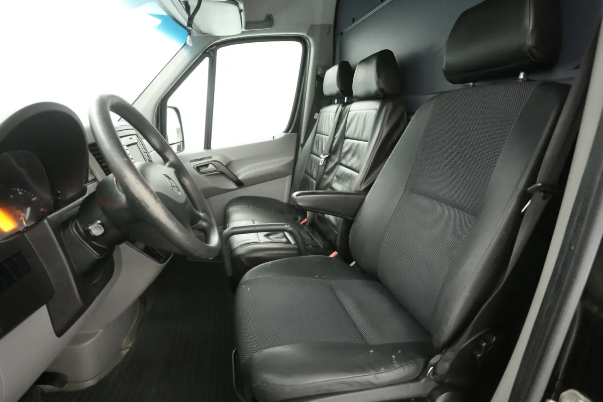314 2.2 CDI L2H2 | 2800kg Trekgew. | Automaat | Airco | 3 Zits | Camera | Trekhaak