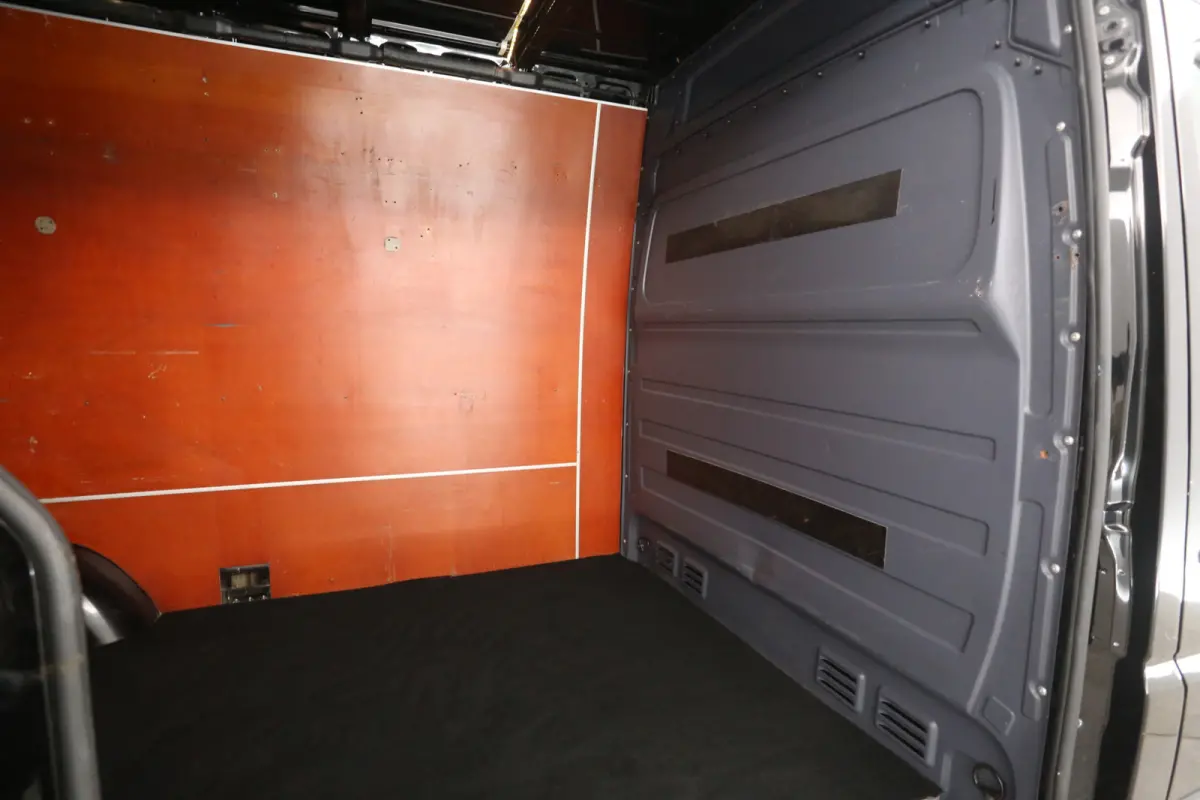 314 2.2 CDI L2H2 | 2800kg Trekgew. | Automaat | Airco | 3 Zits | Camera | Trekhaak