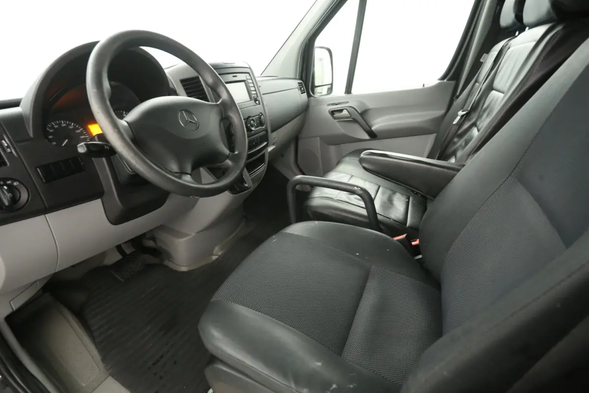 314 2.2 CDI L2H2 | 2800kg Trekgew. | Automaat | Airco | 3 Zits | Camera | Trekhaak